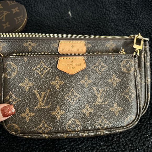 Louis Vuitton Multi Pochette - Picture 8 of 15
